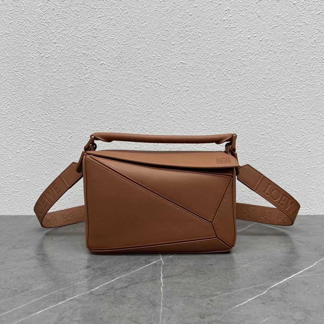 Loewe Small Puzzle Bag in Classic Calfskin Toffee